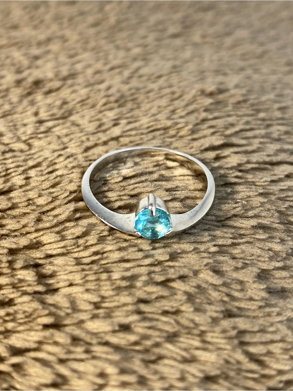 18kgf ring size 8.5 for women